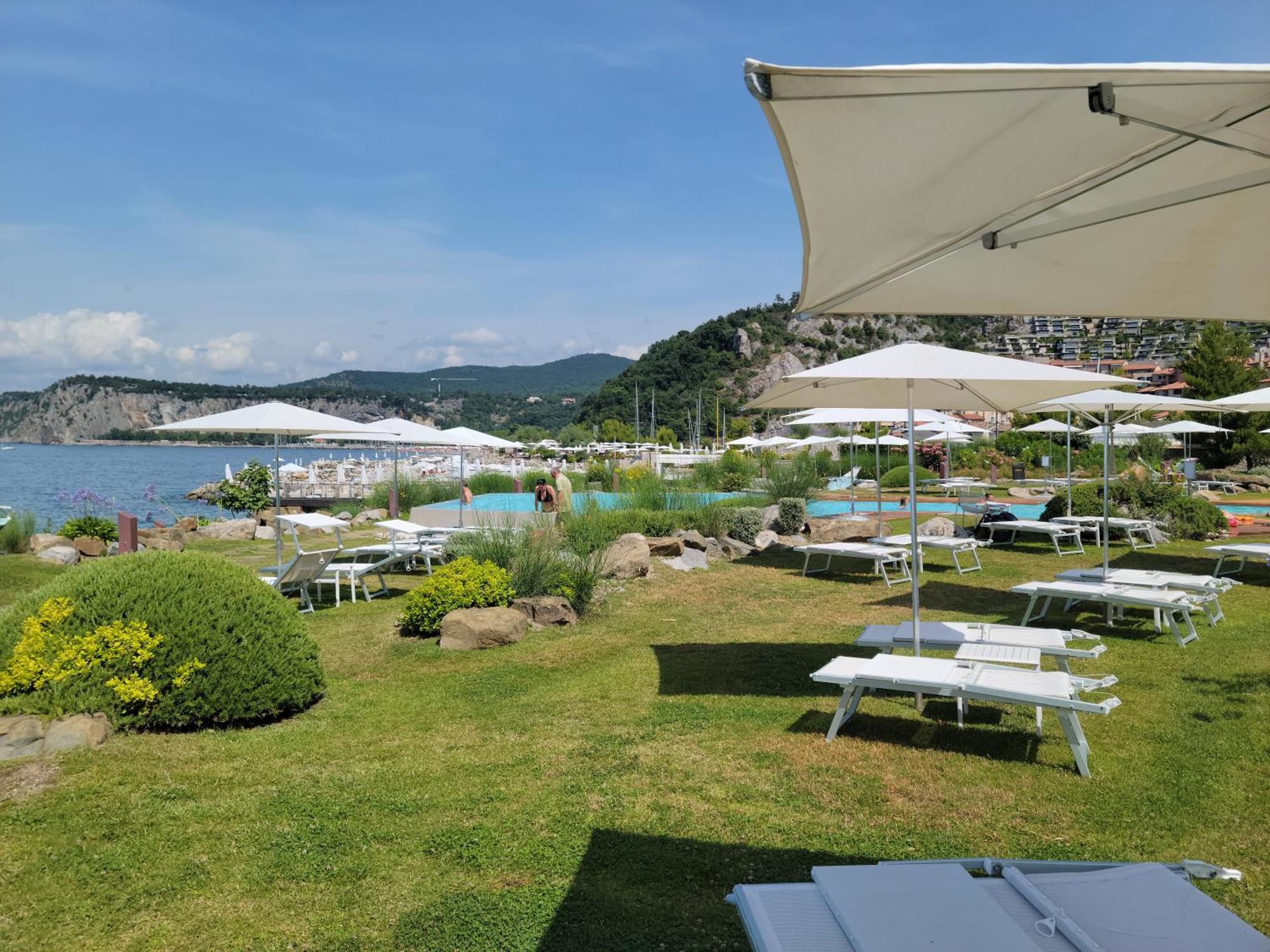 Portopiccolo Apartments With Garden And Beach Included Sistiana Buitenkant foto
